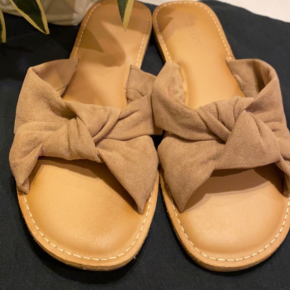 A pair of Old Navy, slip on’s, like new.